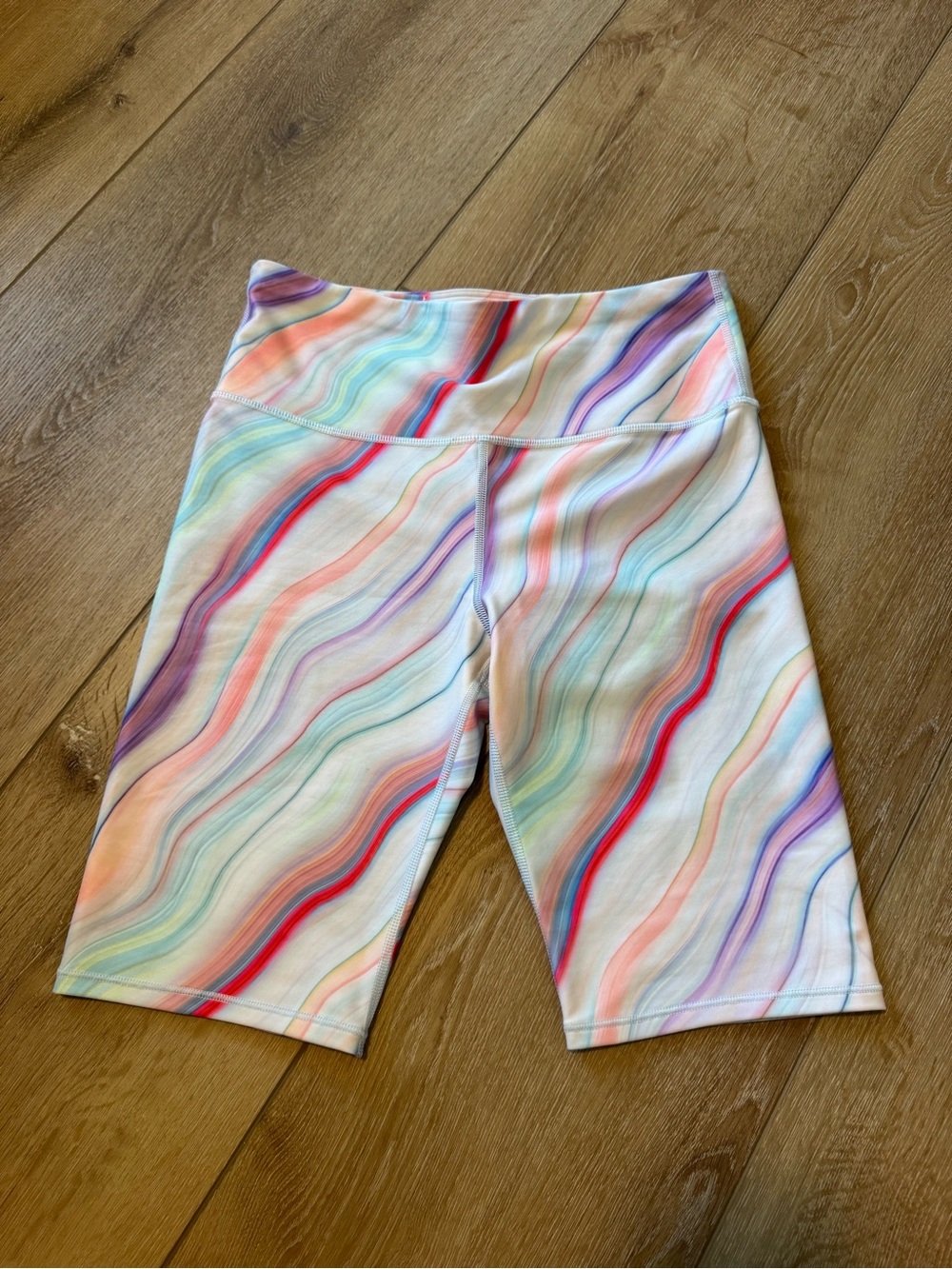 Athleta Love Proudly Rainbow Classic 9"  Bike Short Size Small Fitted Breathable
